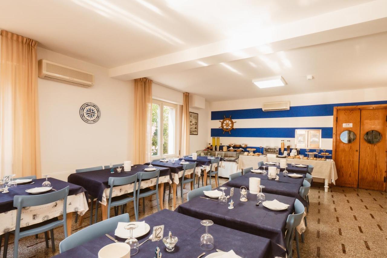 Hotel Villa Del Mare Senigallia Zewnętrze zdjęcie